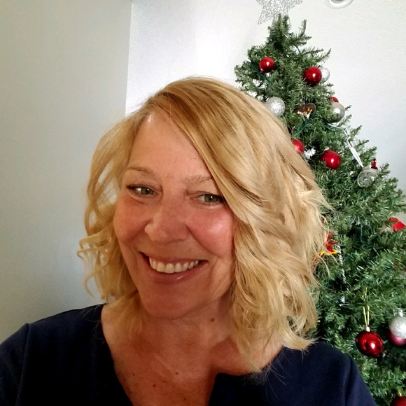 Meet your Posher, Tracy - Picture 1 of 1